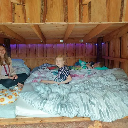 Shelterliv Med Luksus, Naervaer Og Vildmarksbad Flemming
