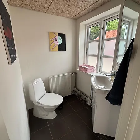 豪华帐篷 Luksusshelter Med Vildmarksbad Og Udendorsbruser Udlejes *